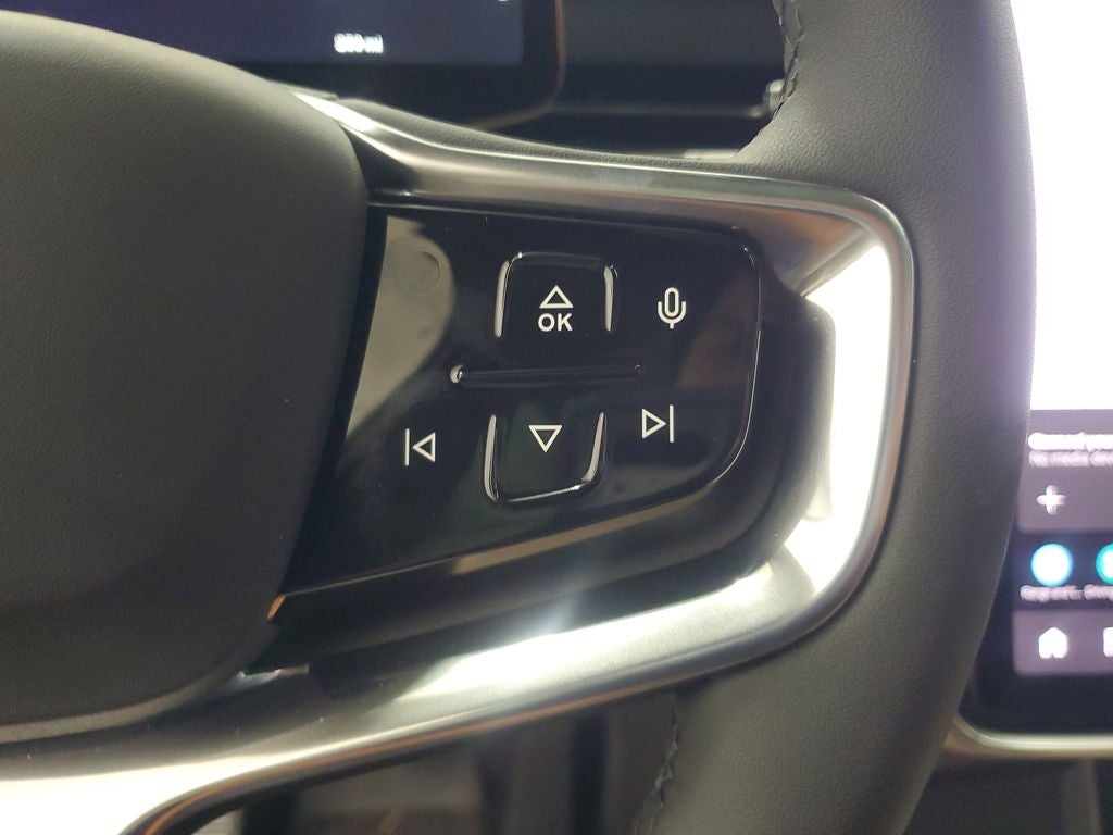 2025 Volvo EX90 Twin Motor Plus 7-Seater