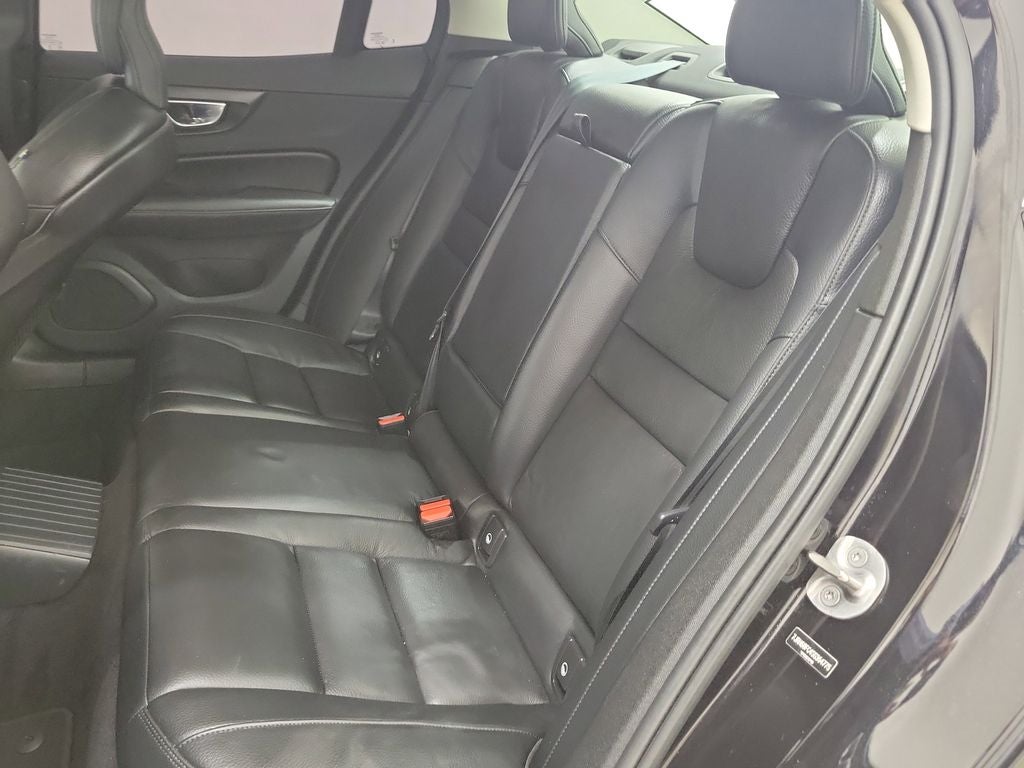 2025 Volvo S60 Plug-In Hybrid T8 Plus
