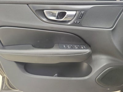 2025 Volvo S60 Plug-In Hybrid T8 Plus