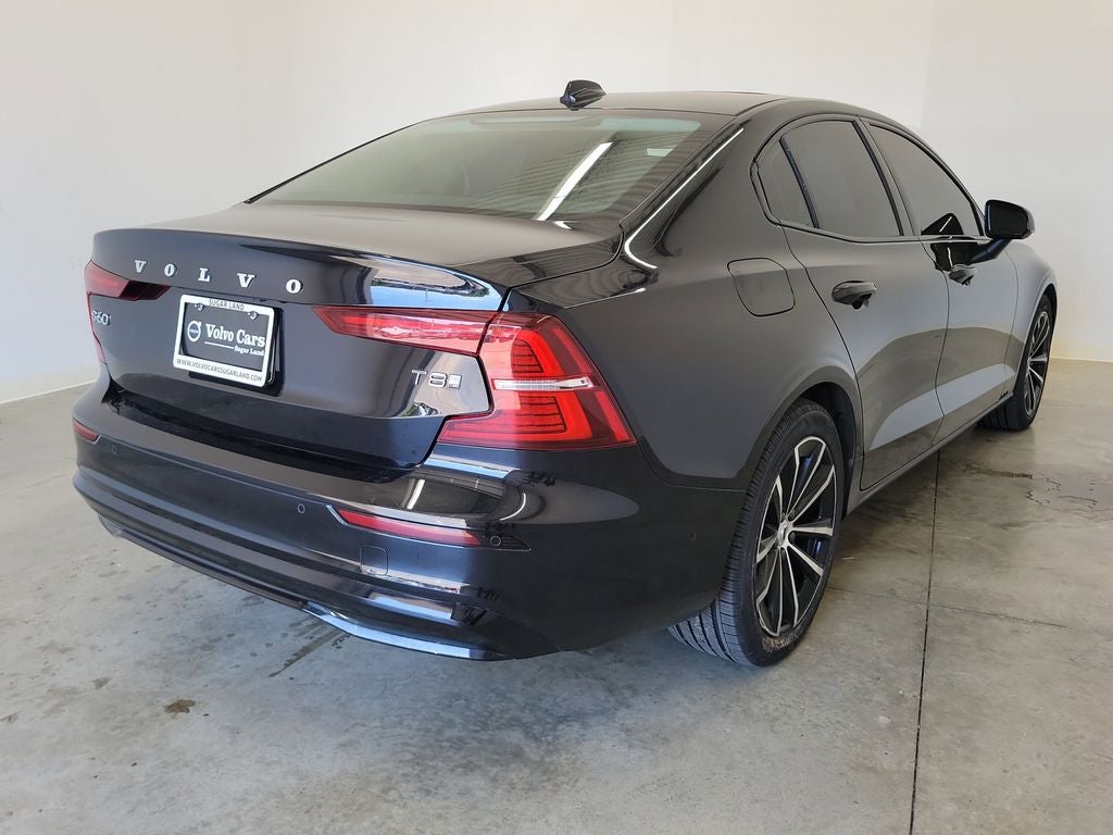 2025 Volvo S60 Plug-In Hybrid T8 Plus