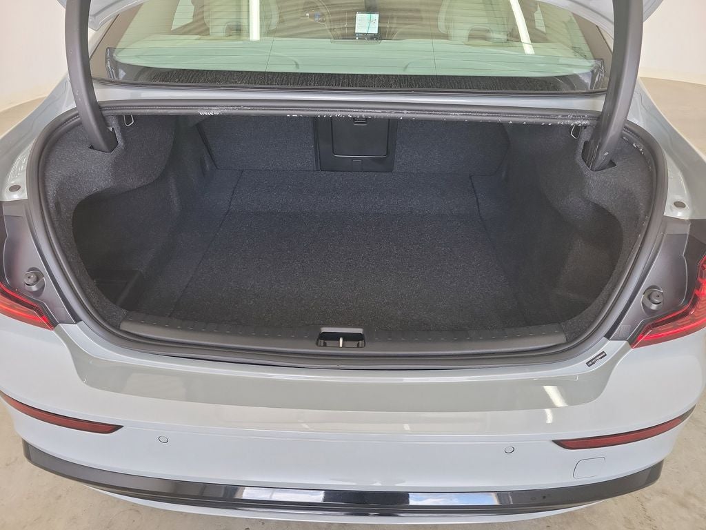 2025 Volvo S60 B5 Plus