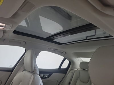 2025 Volvo S60 B5 Plus