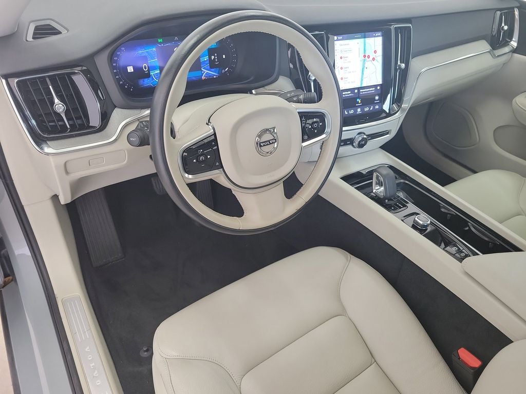 2025 Volvo S60 B5 Plus