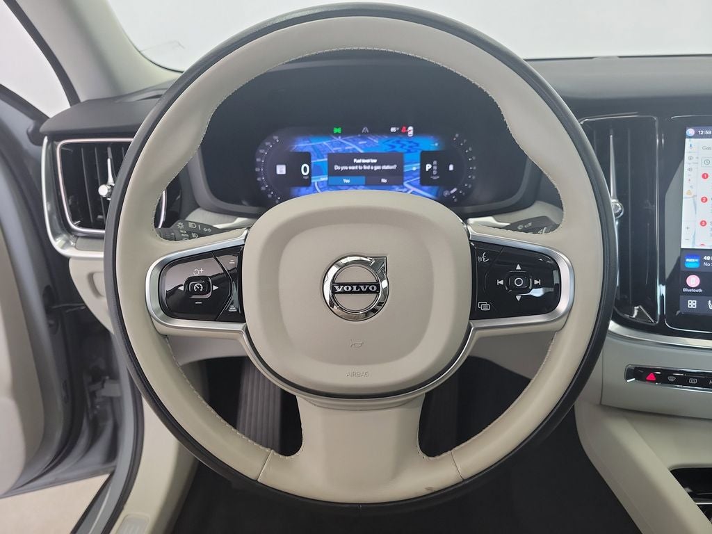 2025 Volvo S60 B5 Plus