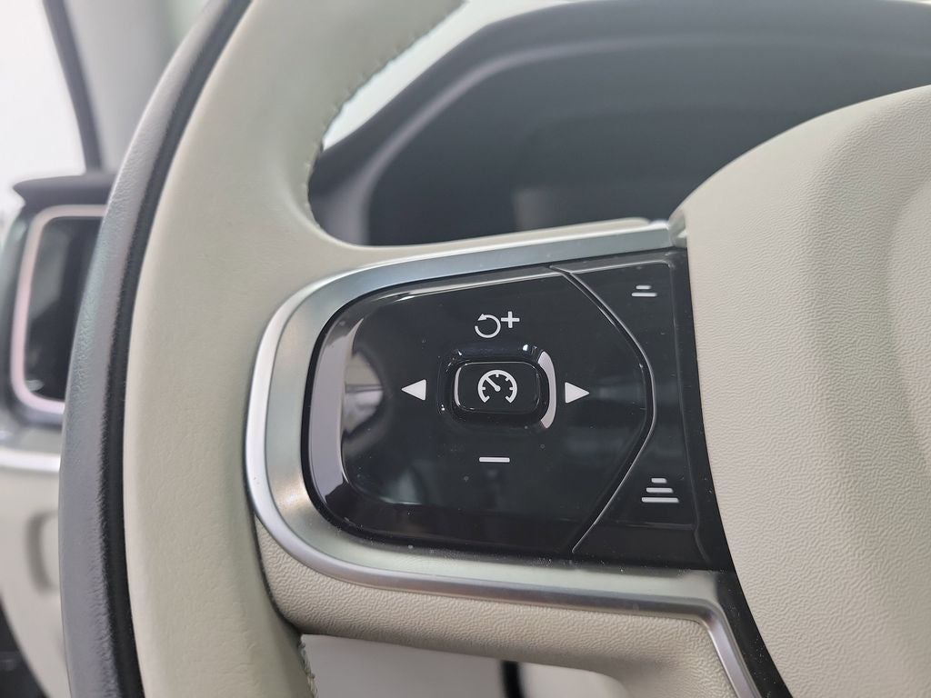 2025 Volvo S60 B5 Plus