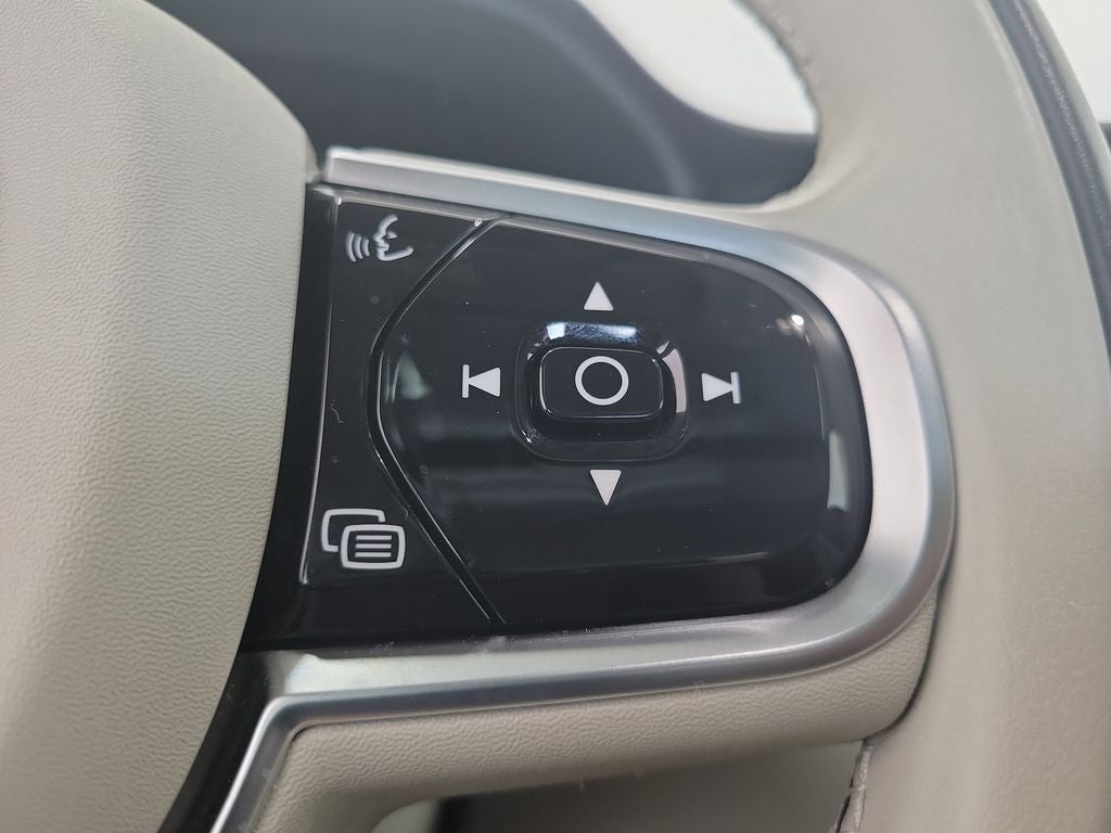 2025 Volvo S60 B5 Plus