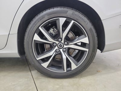 2025 Volvo S60 B5 Plus