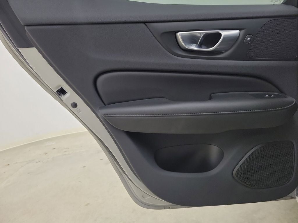 2025 Volvo S60 B5 Plus