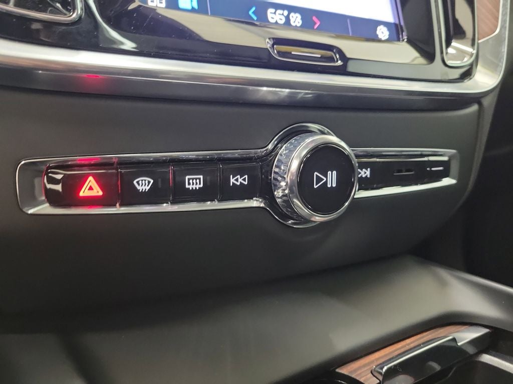 2025 Volvo S60 B5 Plus