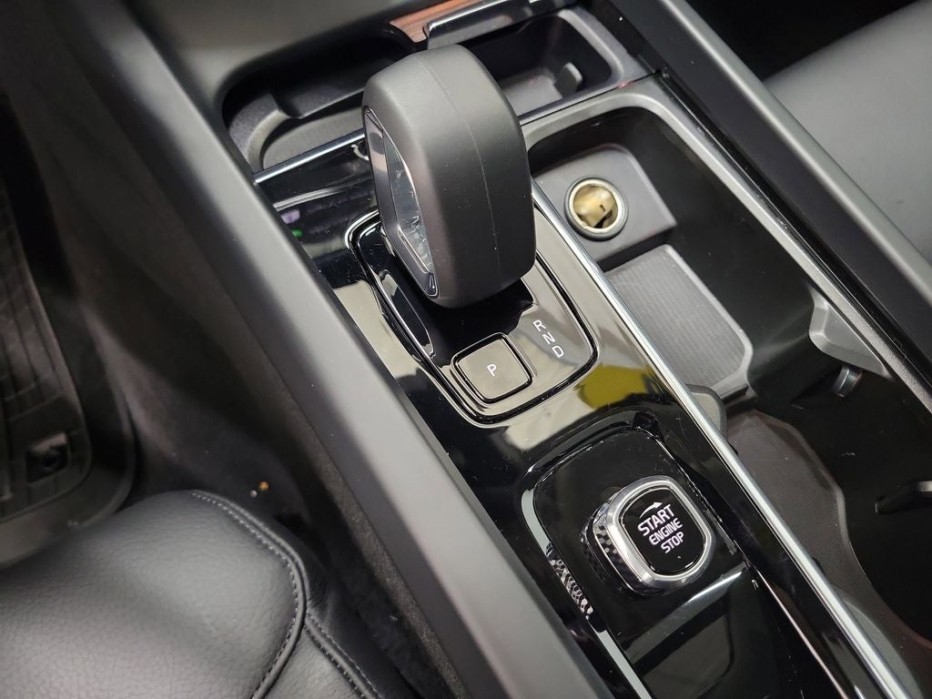 2025 Volvo S60 B5 Plus