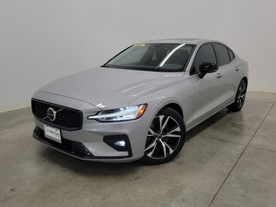 2025 Volvo S60 B5 Plus