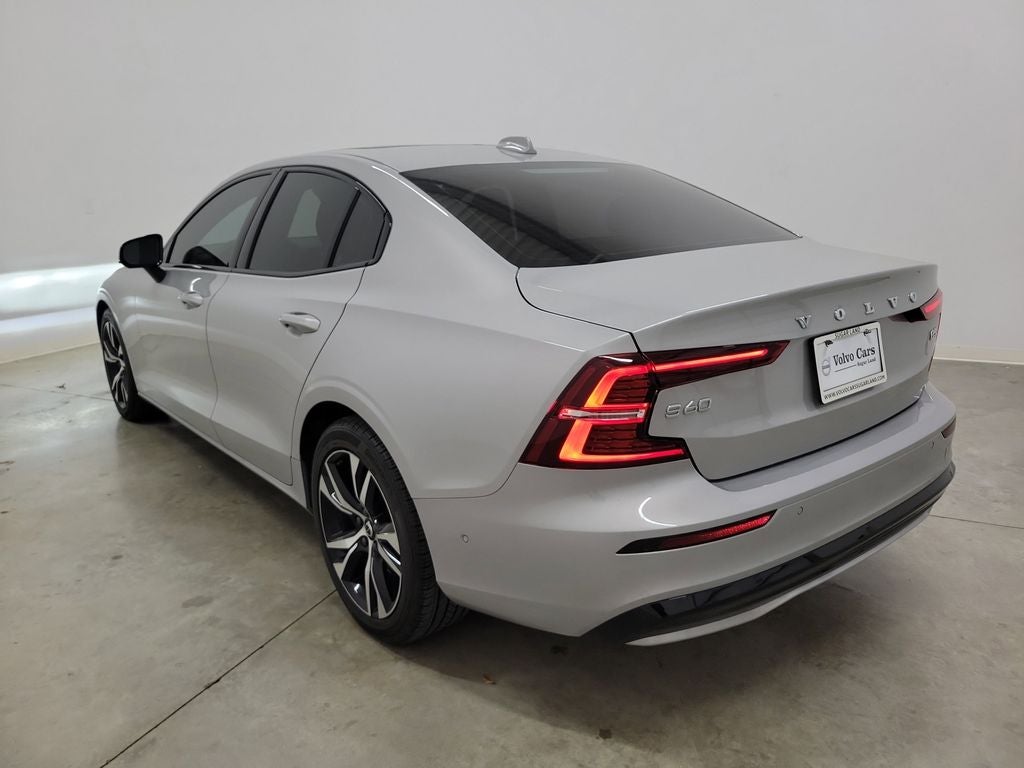 2025 Volvo S60 B5 Plus
