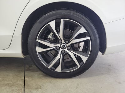 2025 Volvo S60 B5 Core