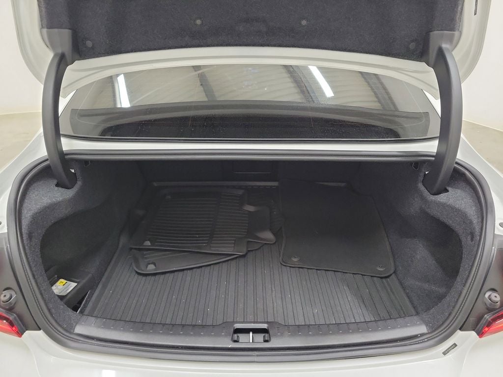 2024 Volvo S60 B5 Plus Black Edition