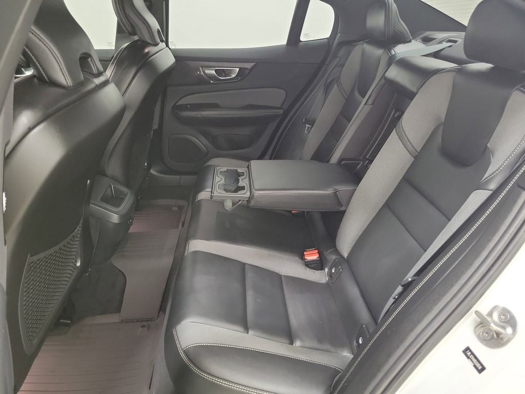 2024 Volvo S60 B5 Plus Black Edition