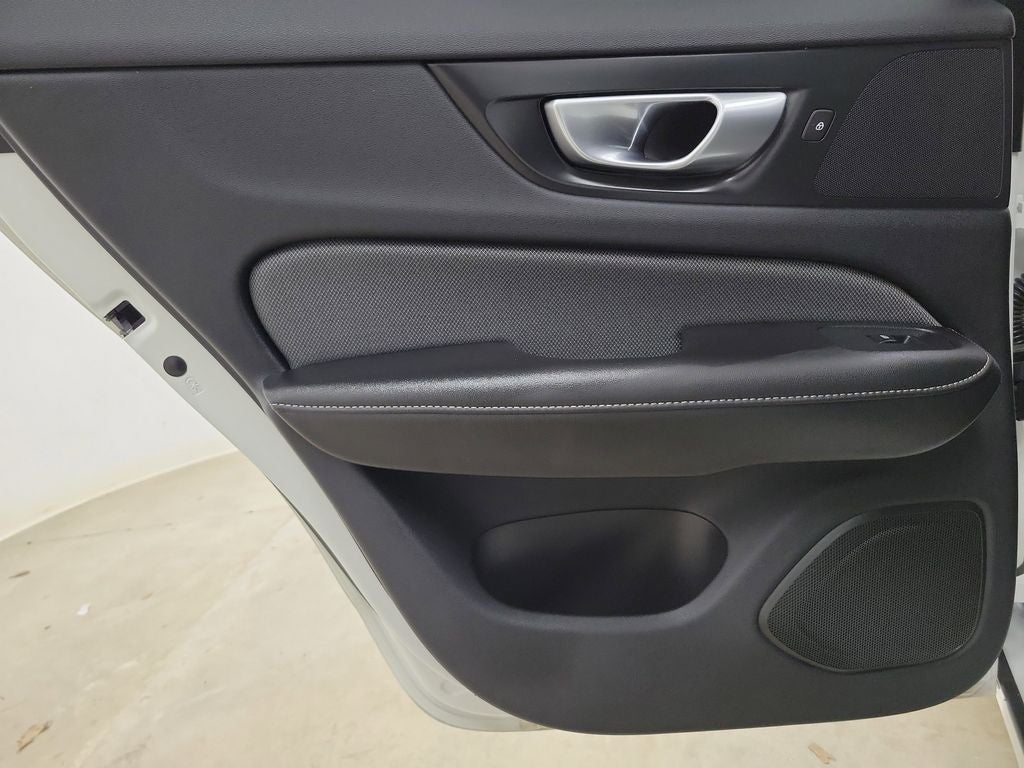 2024 Volvo S60 B5 Plus Black Edition