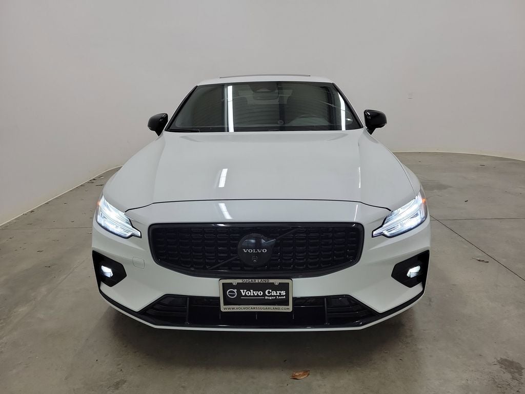 2024 Volvo S60 B5 Plus Black Edition