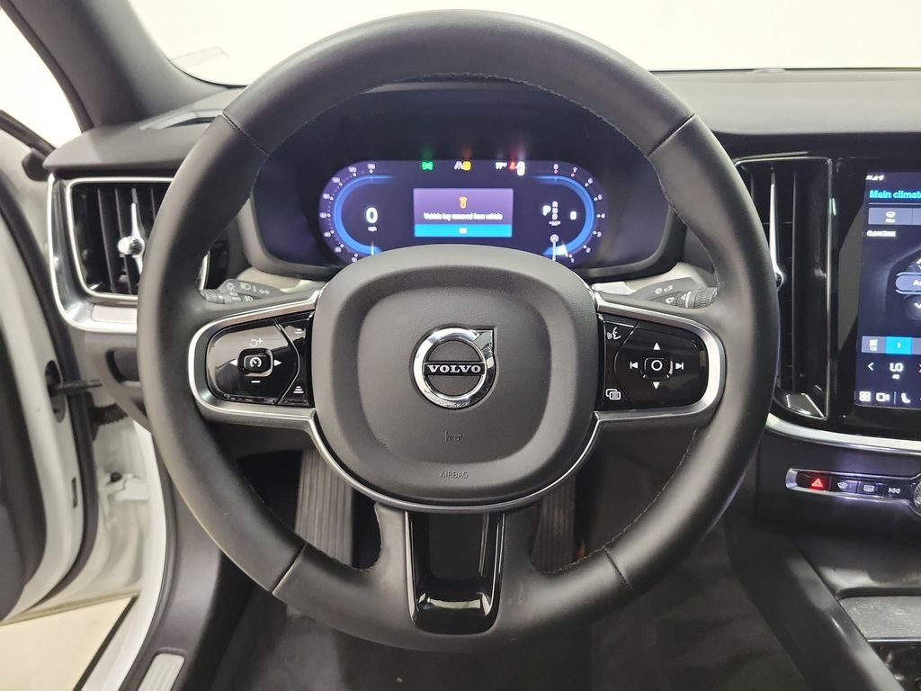 2024 Volvo S60 B5 Plus Black Edition