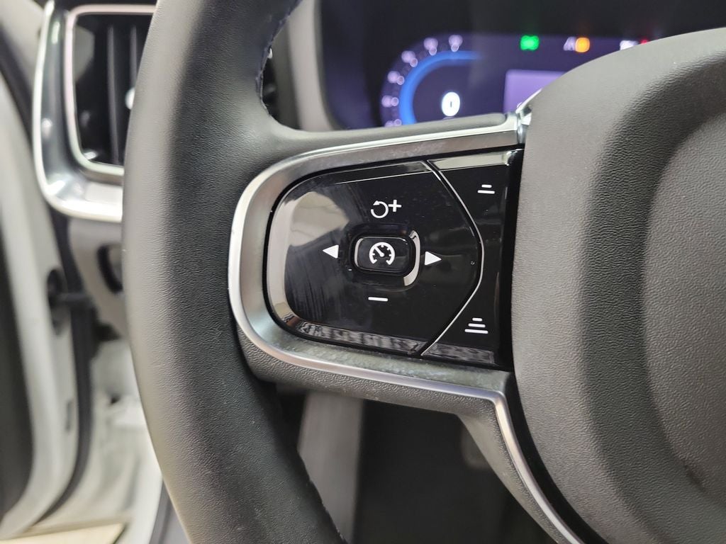 2024 Volvo S60 B5 Plus Black Edition