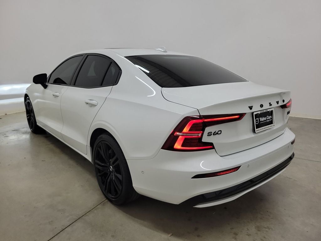 2024 Volvo S60 B5 Plus Black Edition