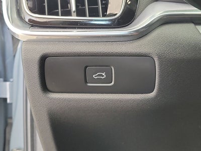 2024 Volvo S60 B5 Core Dark Theme