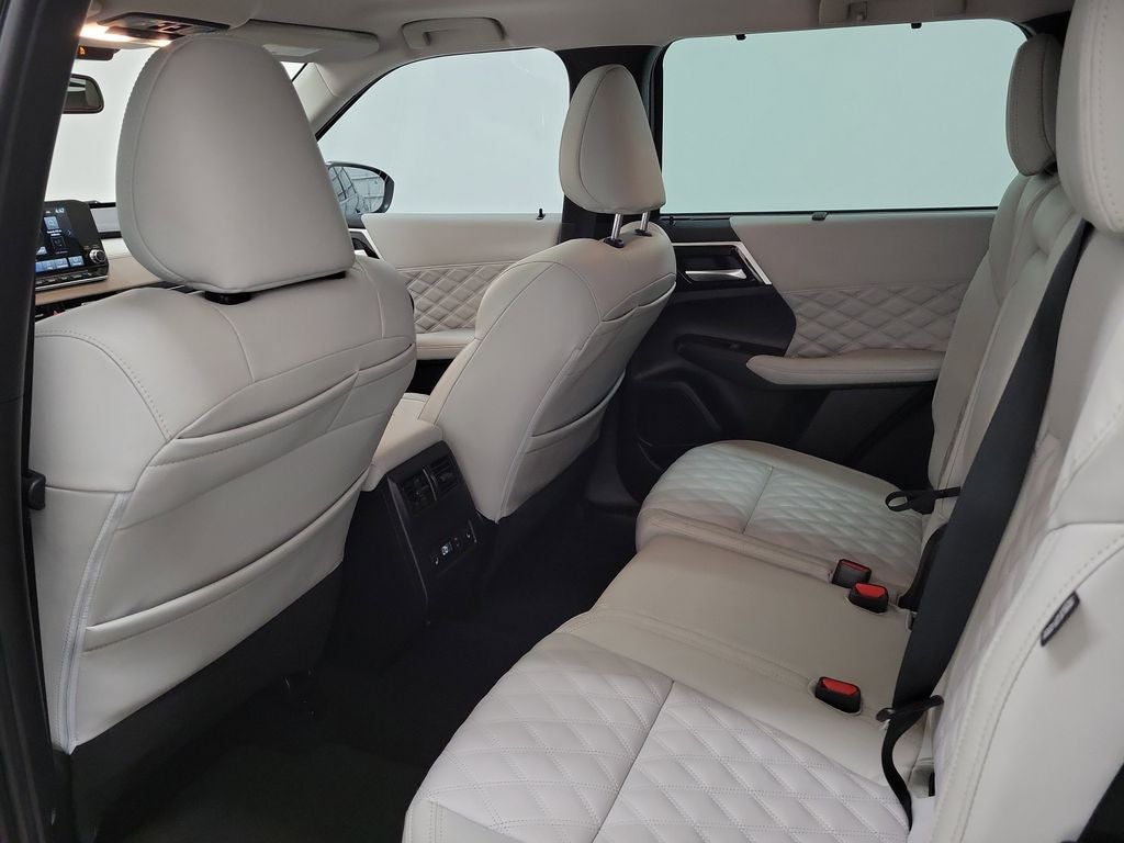 2023 Mitsubishi Outlander SEL Black Edition