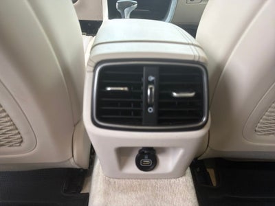 2019 Genesis G70 3.3T Design
