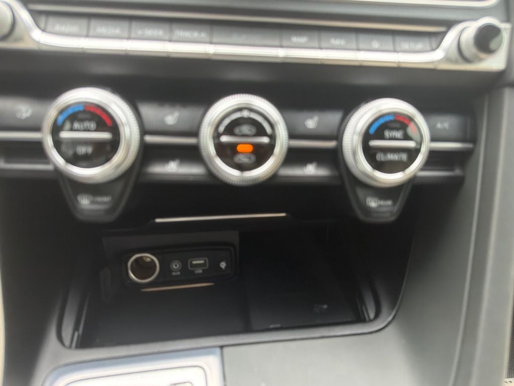 2019 Genesis G70 3.3T Design