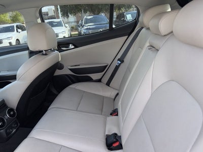 2019 Kia Stinger Base
