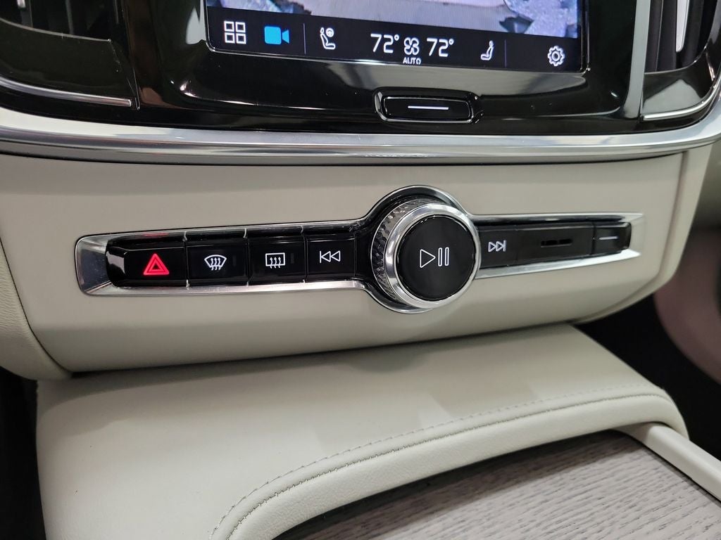 2023 Volvo S90 B6 Plus