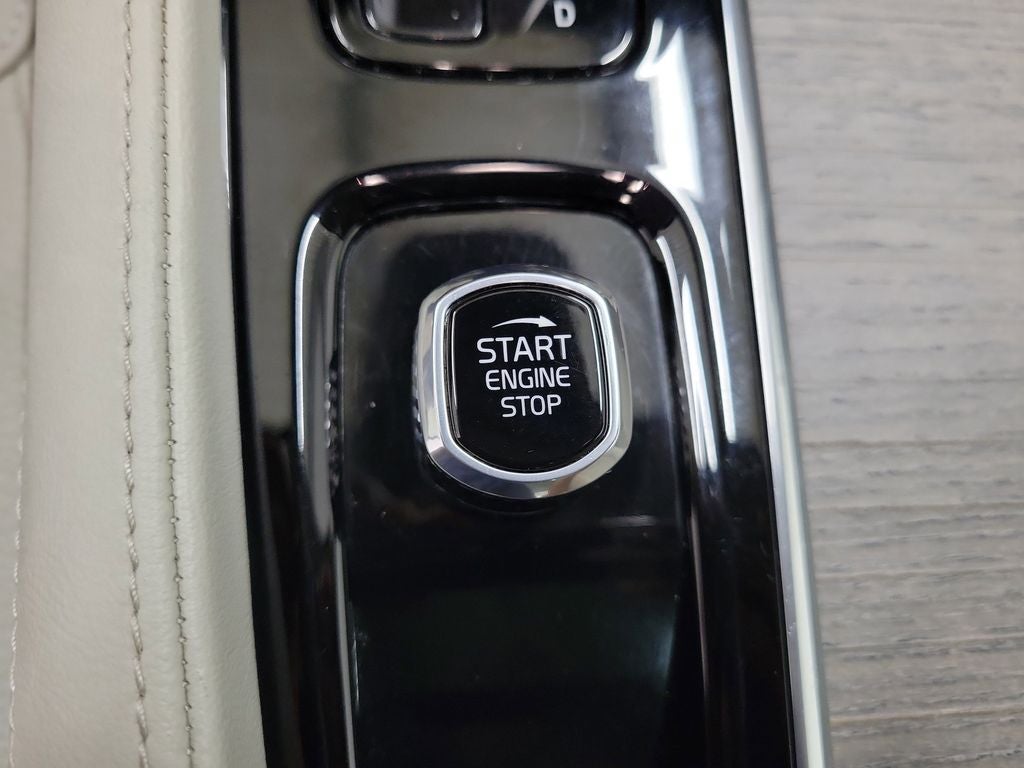 2023 Volvo S90 B6 Plus