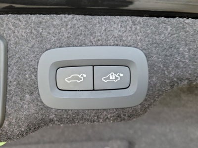 2023 Volvo S90 B6 Plus