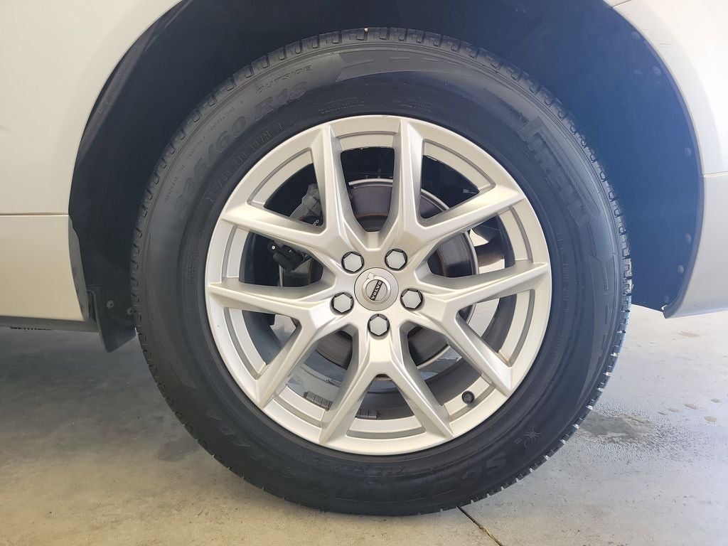 2019 Volvo XC60 T5 Momentum