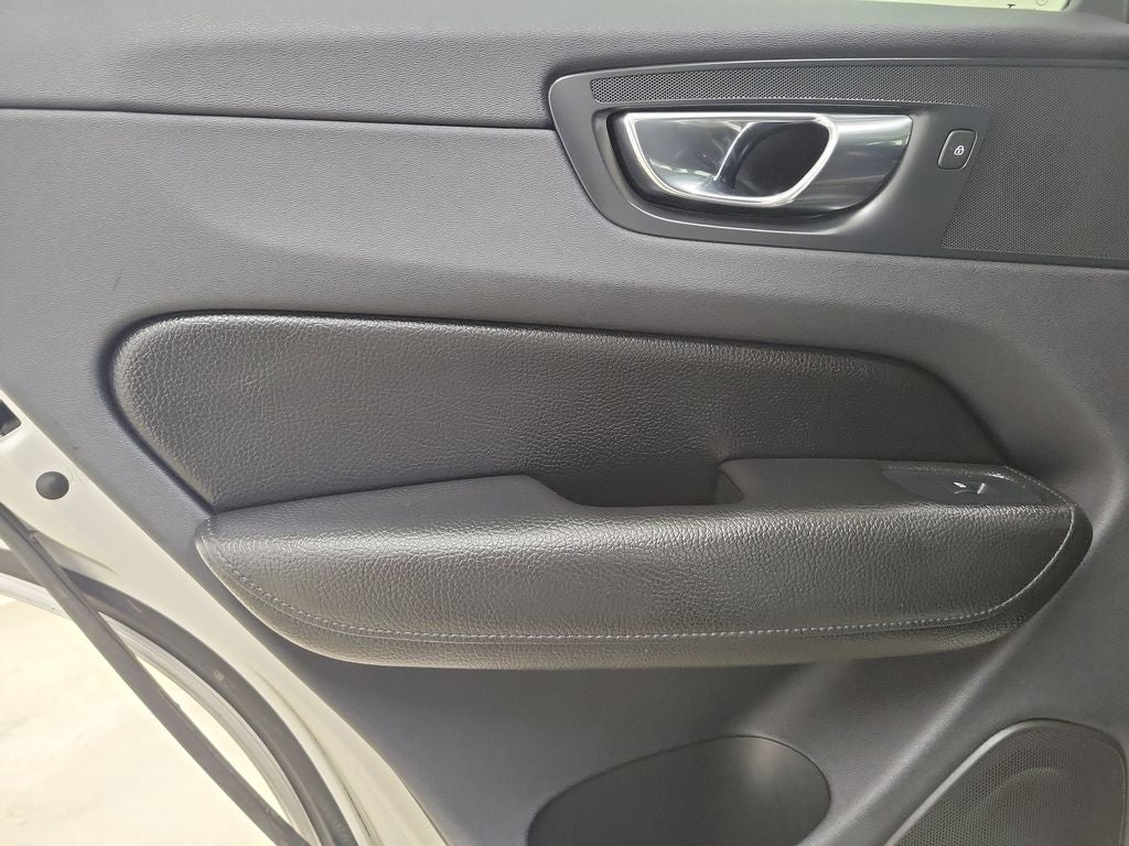 2019 Volvo XC60 T5 Momentum