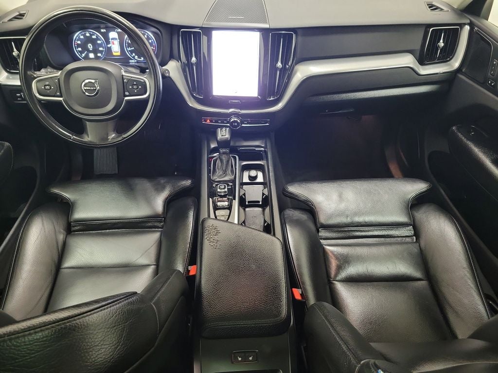 2019 Volvo XC60 T5 Momentum