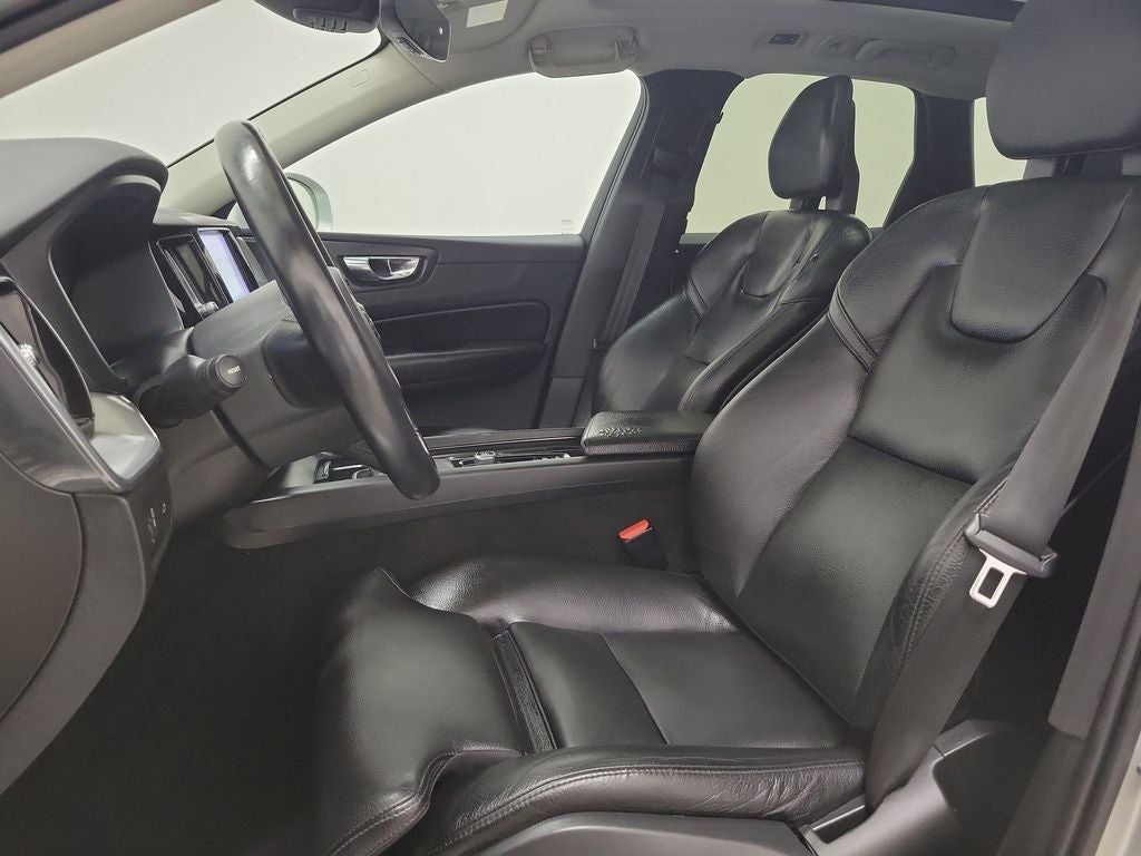 2019 Volvo XC60 T5 Momentum