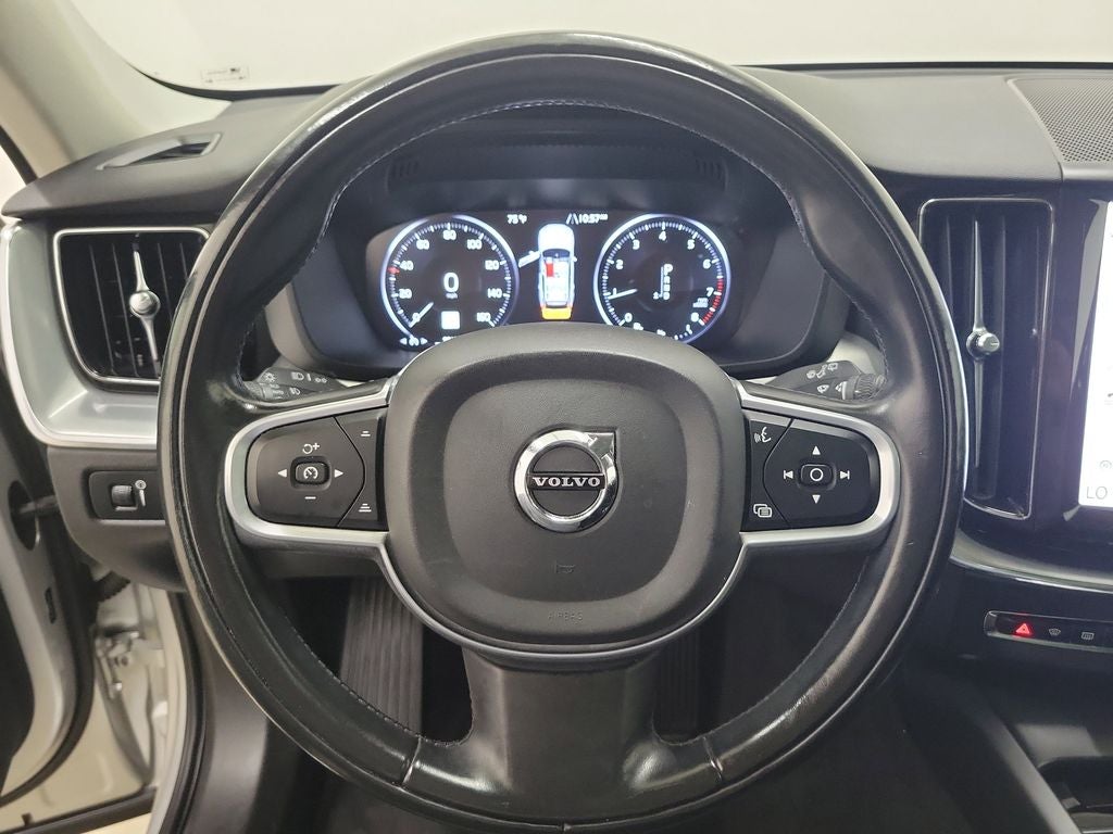 2019 Volvo XC60 T5 Momentum