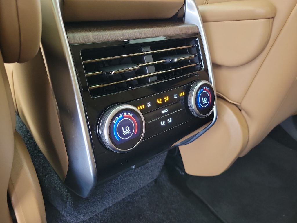 2023 Land Rover Range Rover SE LWB