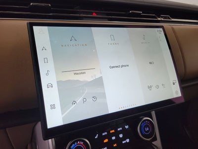 2023 Land Rover Range Rover SE LWB