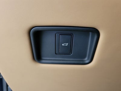 2023 Land Rover Range Rover SE LWB