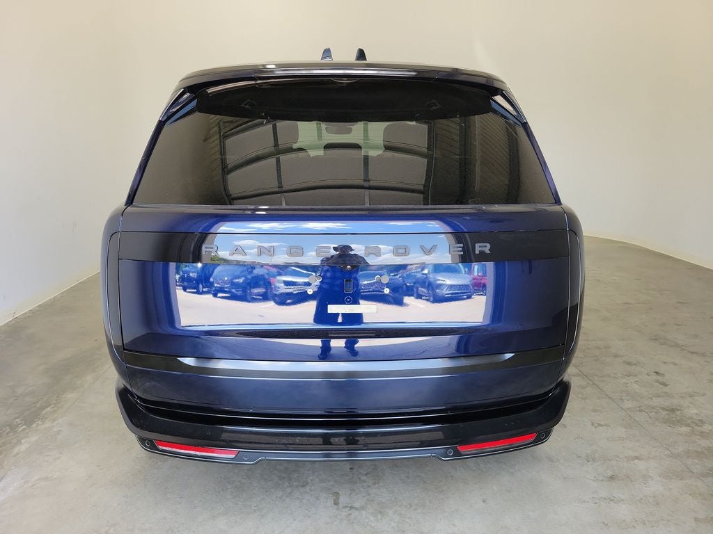 2023 Land Rover Range Rover SE LWB