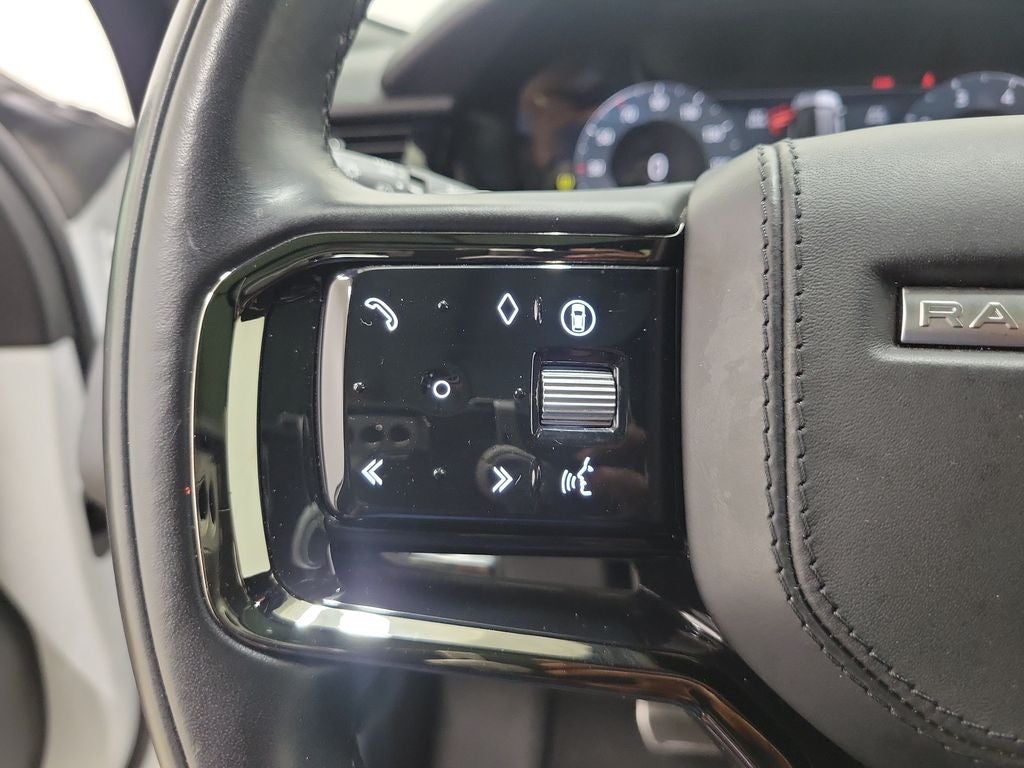 2025 Land Rover Range Rover Velar Dynamic SE