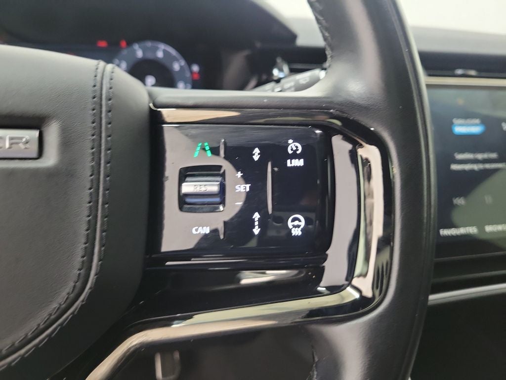 2025 Land Rover Range Rover Velar Dynamic SE