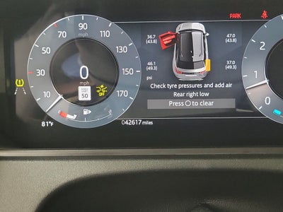 2025 Land Rover Range Rover Velar Dynamic SE