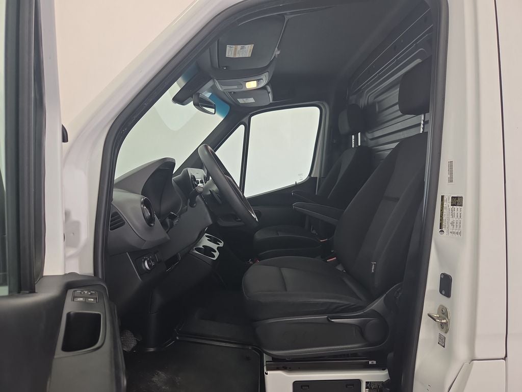 2021 Mercedes-Benz Sprinter 2500 Cargo 144 WB