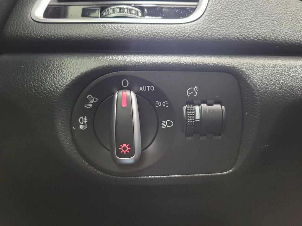 2018 Audi Q3 2.0T Premium quattro