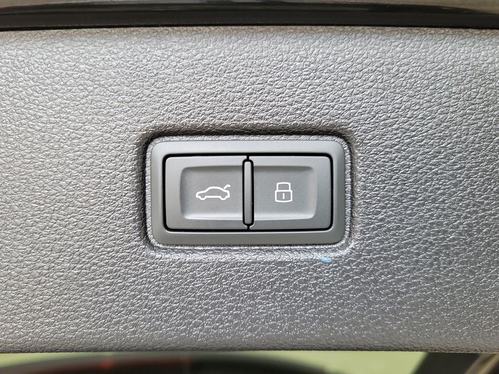 2025 Audi Q7 55 Premium Plus quattro