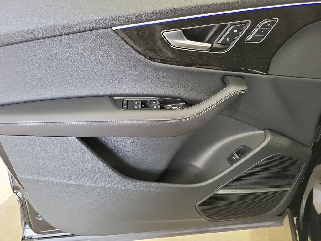 2025 Audi Q7 55 Premium Plus quattro