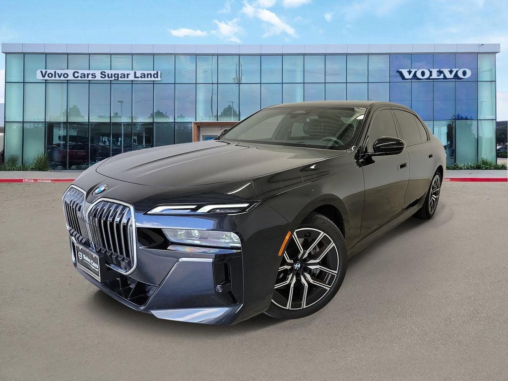 2025 BMW 7 Series 740i Sedan's photo