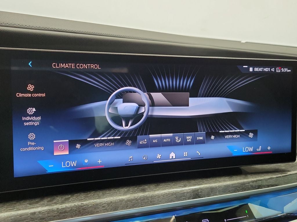 2025 BMW 7 Series 740i